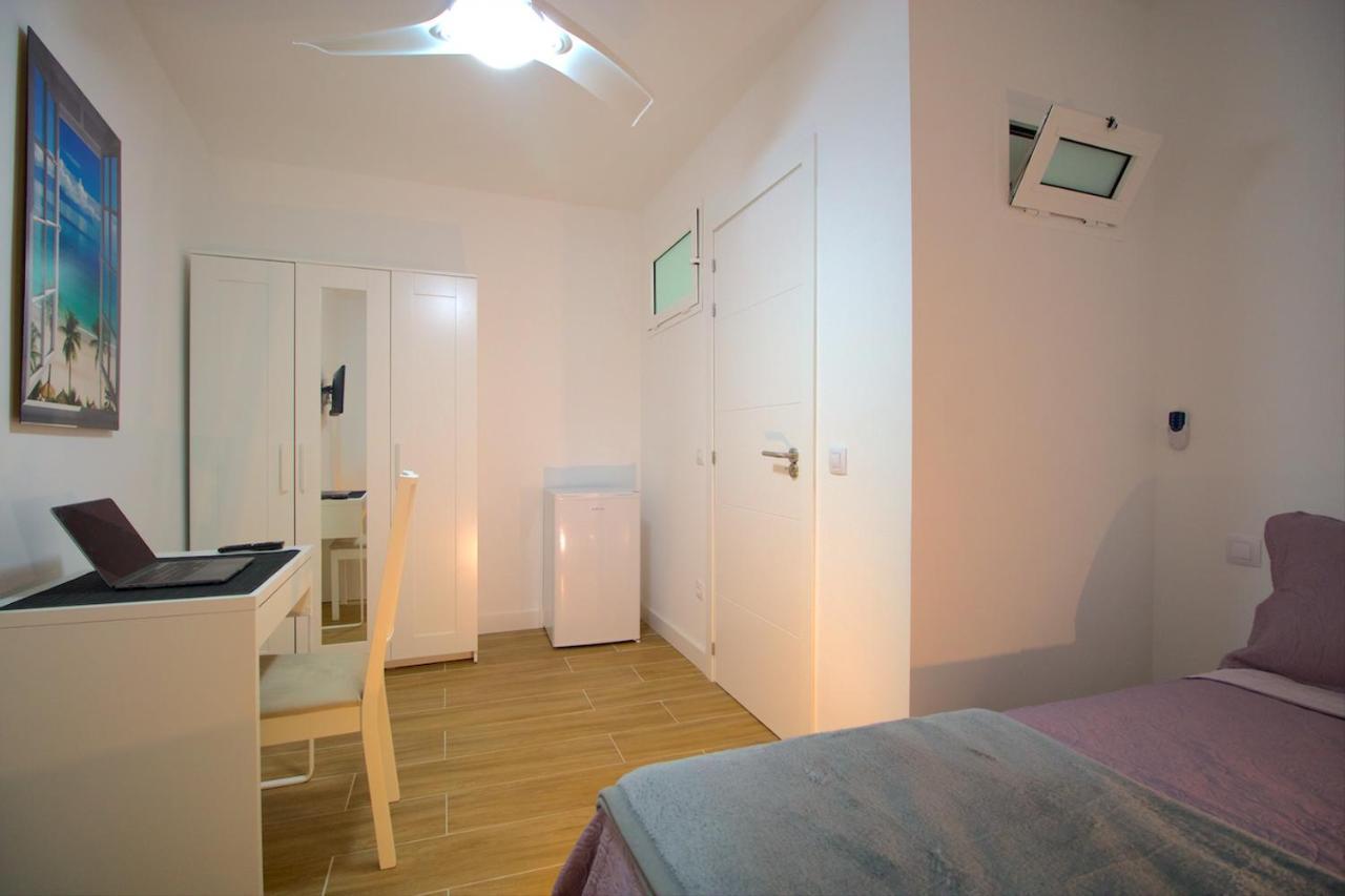 Las Palmas Smart Rooms 外观 照片